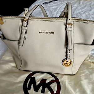 Michael Kors tote